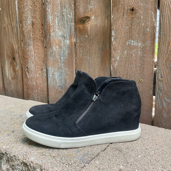 MADDEN GIRL Women’s Black High Top Zipper Slip On Loafer‎ Size 9 - Picture 1 of 9